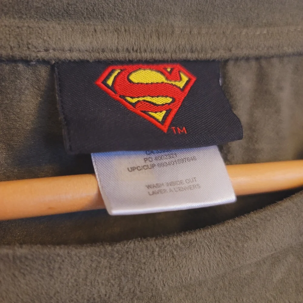 Superman Top - DC Comics - Picture 2 of 4